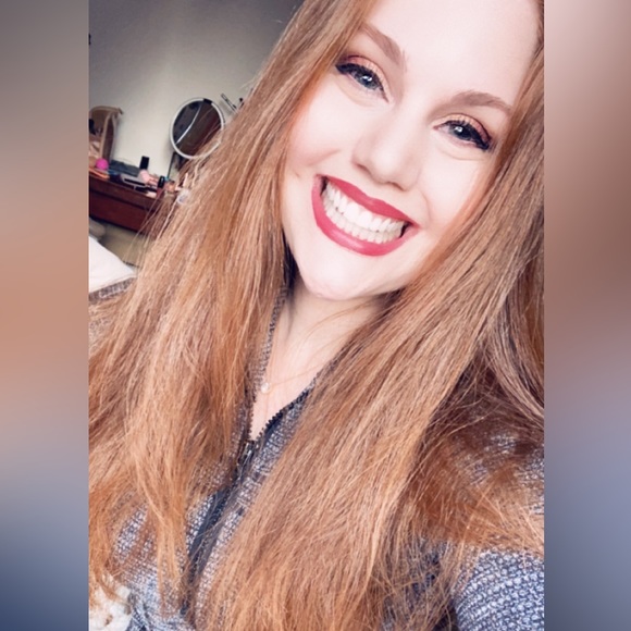 Meet your Posher, Lindsey - Picture 5 of 5